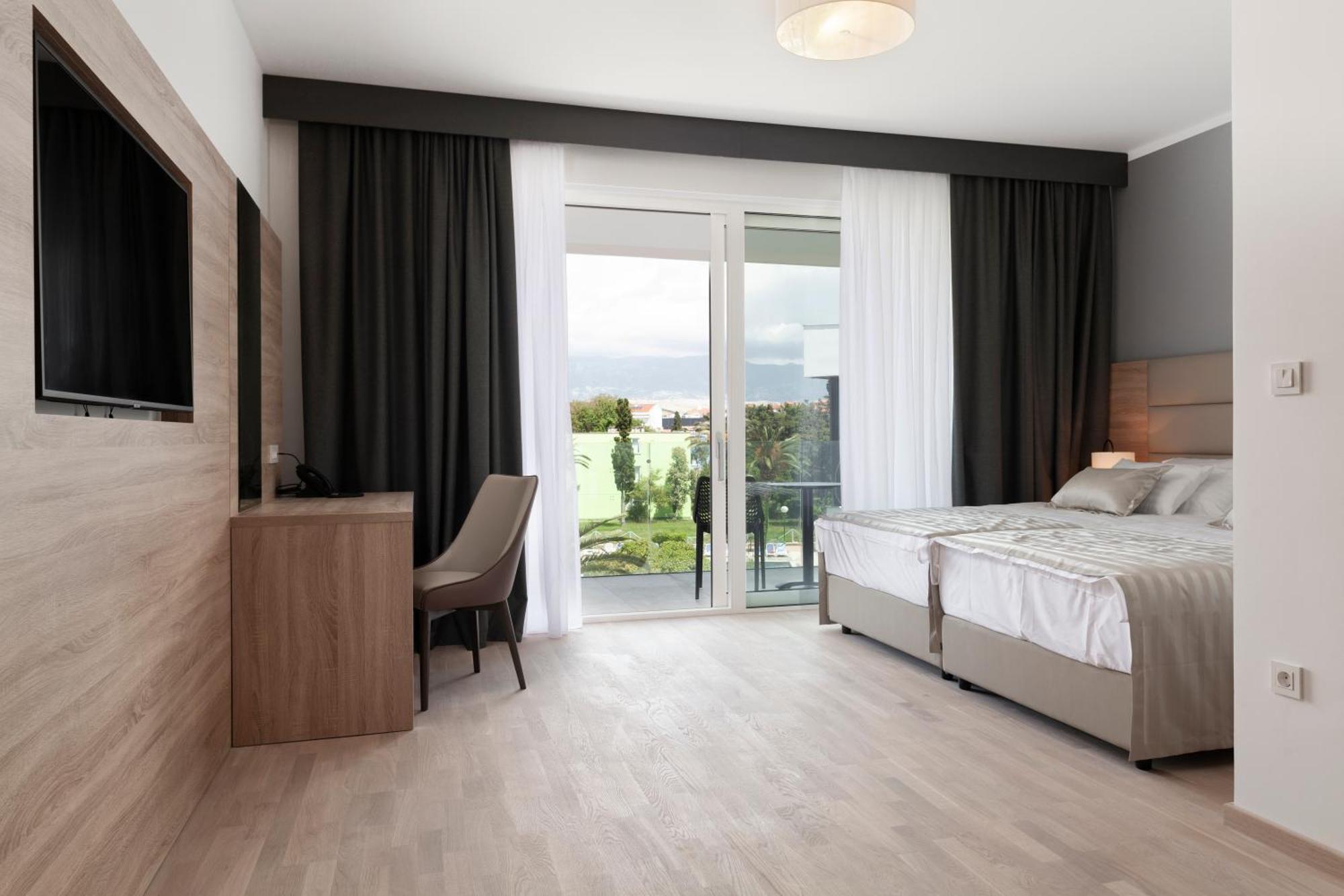 Kaneo Beach Hotel Novalja Exteriör bild