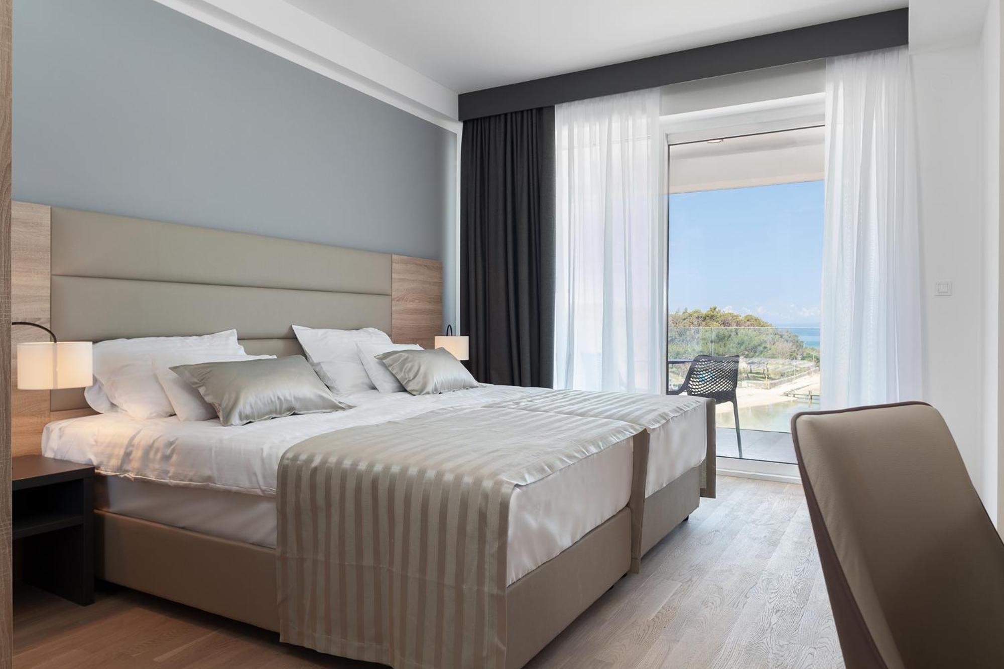 Kaneo Beach Hotel Novalja Exteriör bild